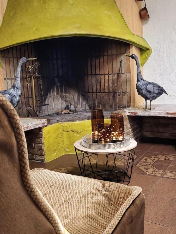 Hostal Torras Sant Hilari Sacalm Esterno foto