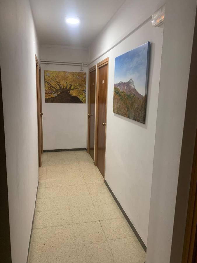 Hostal Torras Sant Hilari Sacalm Esterno foto