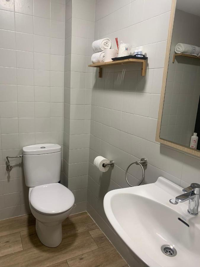 Hostal Torras Sant Hilari Sacalm Esterno foto